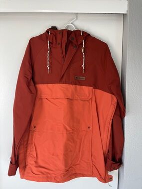 Columbia Men’s Two-Tone Rust and Orange Pullover Rain Anorak